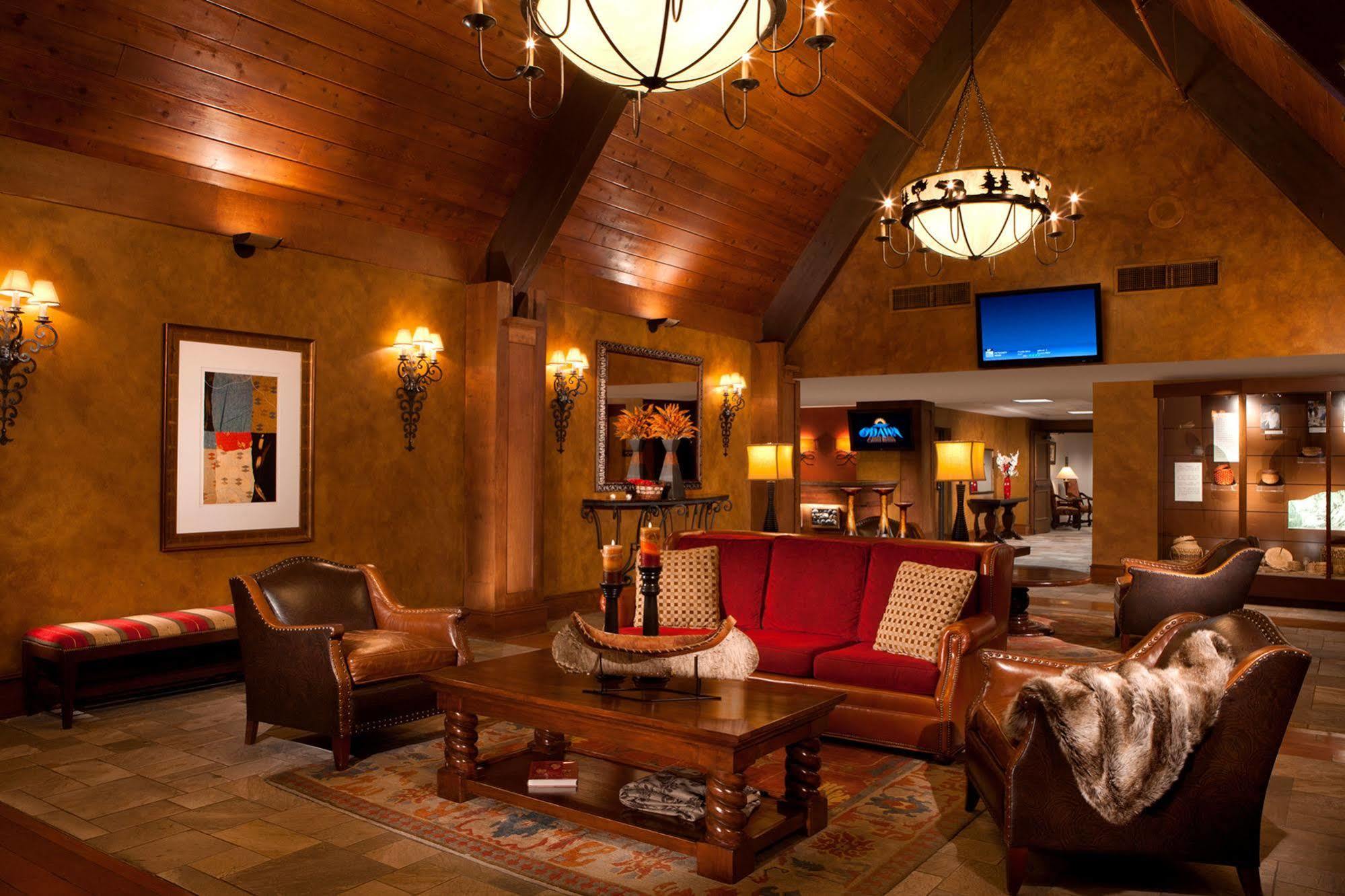 Odawa Hotel Петоскі Екстер'єр фото