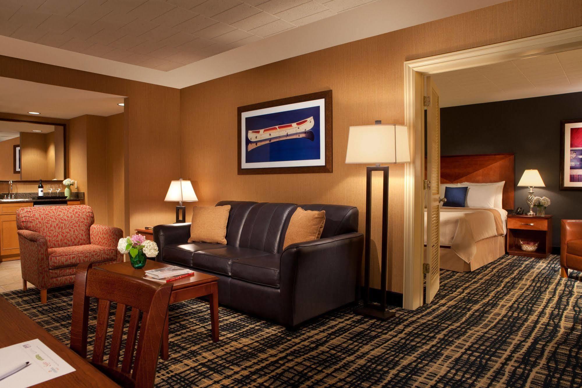 Odawa Hotel Петоскі Екстер'єр фото